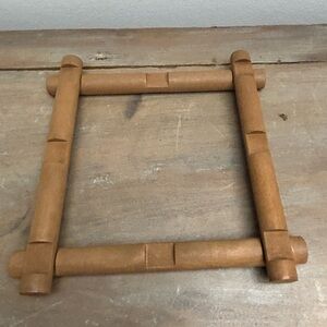 Lincoln Log Wooden Replacement Pieces, 
3 Notch Long Round, Set of 4